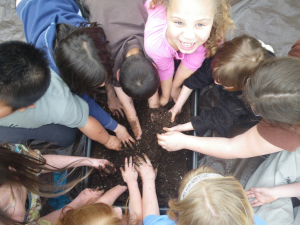 kids gardening